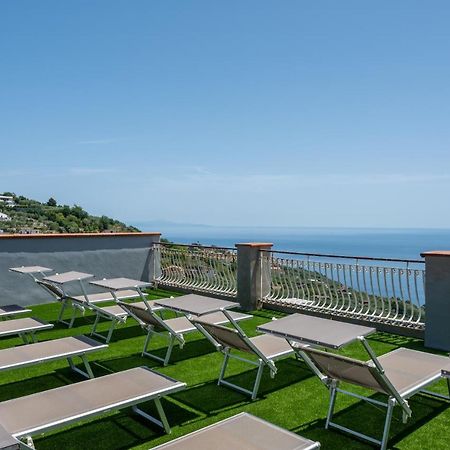 Hotel Montana Сант-Агата-суй-Дуе-Гольфі Екстер'єр фото