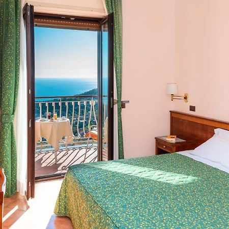 Hotel Montana Сант-Агата-суй-Дуе-Гольфі Екстер'єр фото